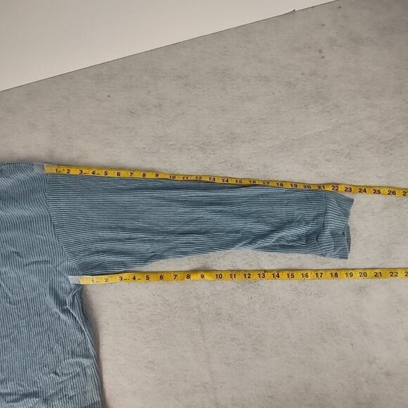 Love, Fire Women's Faded Blue Denim Sleepwear Long Sleeve Top Size 3X (NWT) - Picture 9 of 14